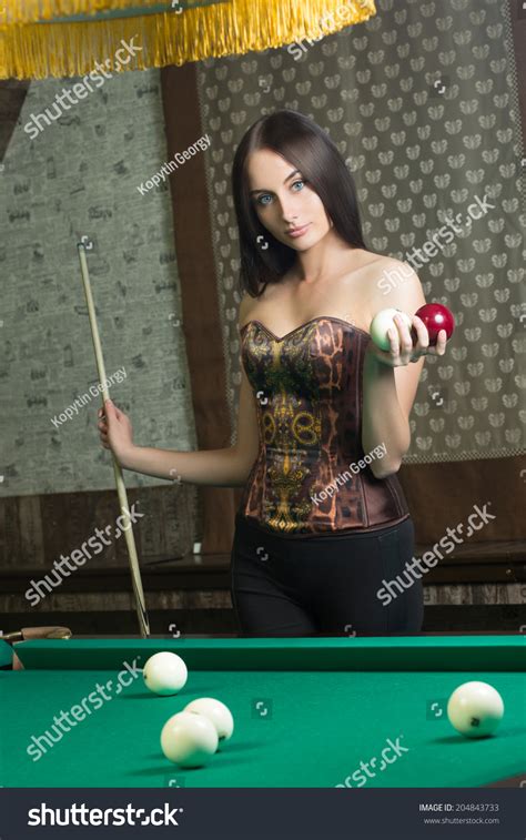 Sexy Girl Corset Plays Billiards ภาพสต็อก 204843733 Shutterstock