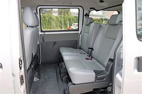 多變廂車玩轉輕商旅市場，2023 Toyota Town Ace Van 發財王牌 15 4at Carstuff 人車事