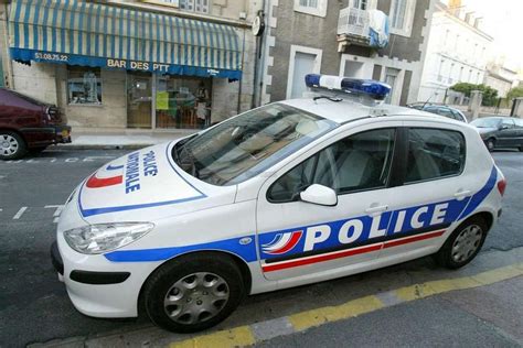 Nogaro Trois Jeunes Interpell S Pour Extorsion De Fonds