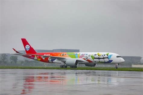 Sichuan Airlines Welcomes Its 8th Panda Themed A350 Aircraft