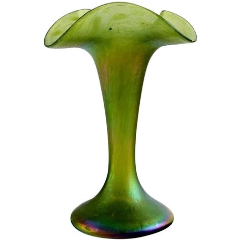 Pallme König Art Nouveau Vase In Green Art Glass Approx 1900 For Sale At 1stdibs