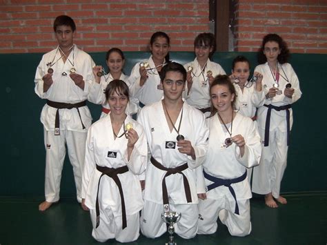 Fin De Semana De Xitos Para La Escuela De Taekwondo De Colmenar