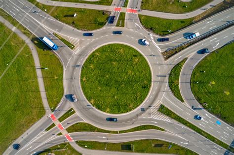 Blinkfaulheit im Kreisverkehr führt in Vorarlberg jährlich zu rund 30