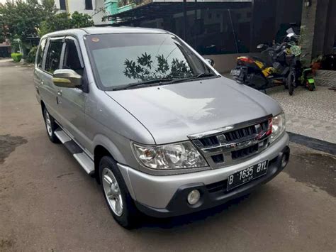 Isuzu Panther 2 5 LV Turbo 2013 Manual Original Istimewa Ganteng Ajib