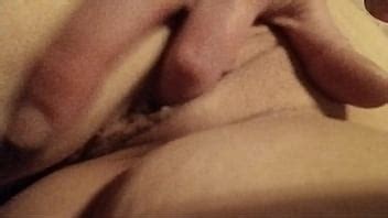 Sweetkitty jugando con el coño XVIDEOS