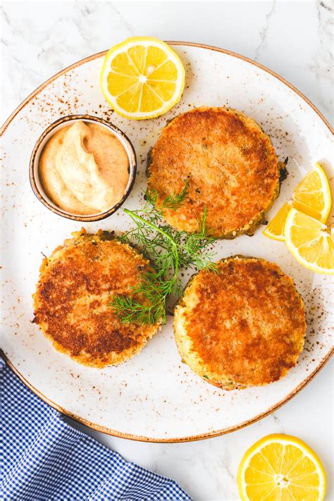 Old Bay Crab Cakes Recipe Dish N The Kitchen