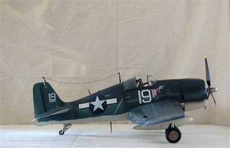 Vintage F6f Hellcat 118 Scale Model Airplane