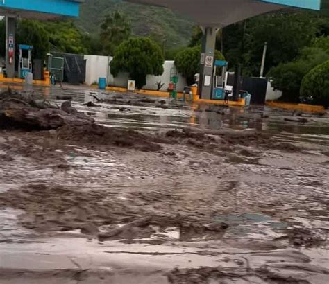 Siete Muertos Y Nueve Desaparecidos Tras Desbordamiento De Un Arroyo En