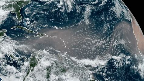 skyWACH Weather 101 | How Saharan dust impacts hurricanes