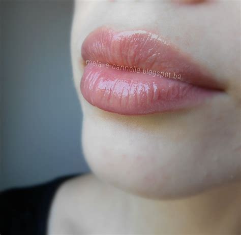 Mela E Cannella Avon D Plumping Lip Gloss Nude Ultra Glazewear