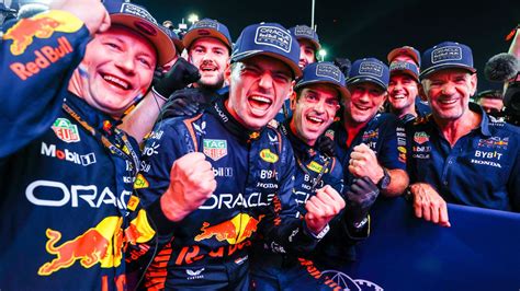 Max Verstappen é tricampeão do mundo de F1