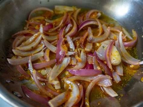 Easy And Delicious Boiled Green Plantains With Garlic And Onion