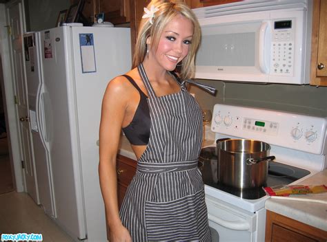 Foxy Jacky Cooking In The Nude Porn Pictures XXX Photos Sex Images PICTOA