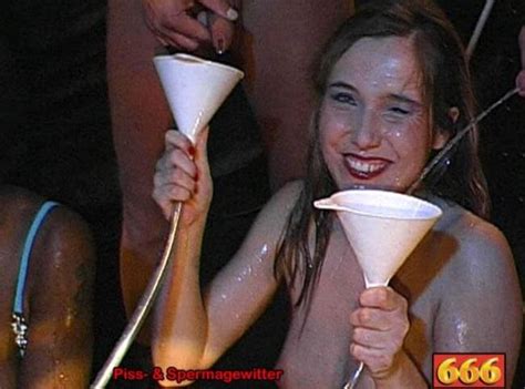 Piss Snapshots With Kathy And Annette Schwarz Porn Pic