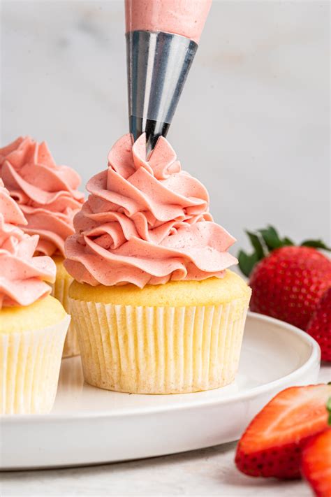 Strawberry Buttercream Frosting Eating Bird Food