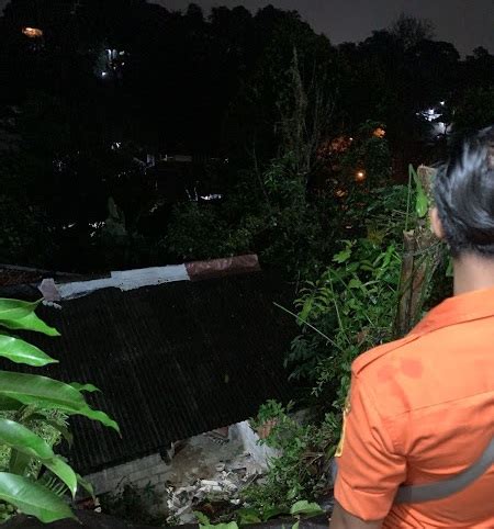 Hujan Deras Tebing Meter Di Bogor Longsor Timpa Rumah Okezone