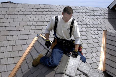 The Benefits Of Hiring A Local Roofing Contractor