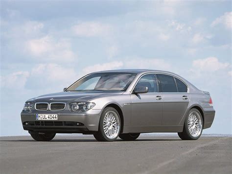 Fiche technique BMW 760i (E65) (2002-2009)