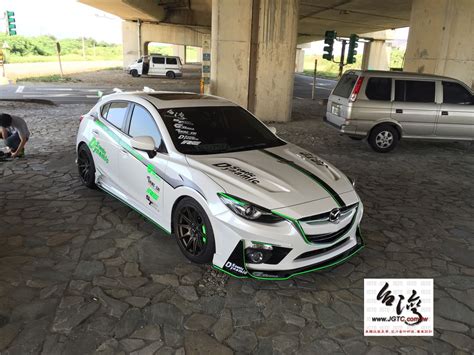 Mazda3 Gets Awesome Widebody Kit In Taiwan Autoevolution