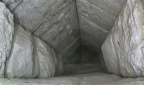 Secret chamber inside the Great Pyramid is uncovered after 4,500 years ...