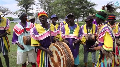 Kochia Traditional Dancers The Singing Wells Project Youtube