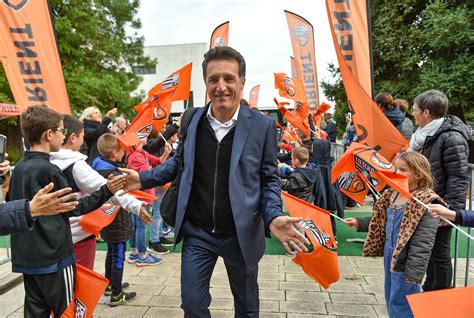 Fc Lorient Niort Le Groupe Lorientais Fc Lorient