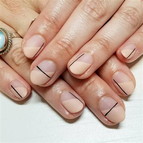 Minimalist Nail Art Negative Space16 Minimal Nails Art Minimalist