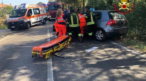 Incidente Stradale A Latina Due Feriti In Via Crocifisso LA