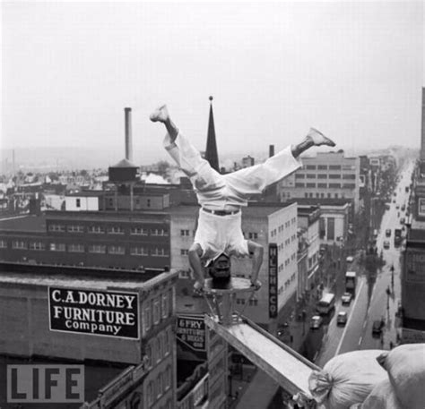 40 Amazing Vintage Photos Of Insane Stunts From The Past Vintage Everyday