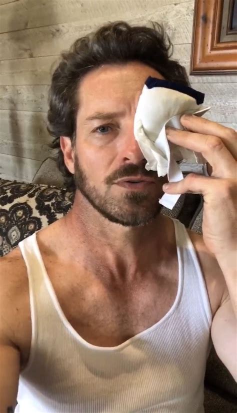 Pin By Delphine On Ian Bohen Peter Hale Sexy Actors Ian Bohen