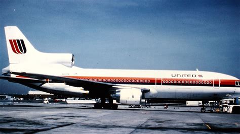 27 Stylish Airliner Liveries From The Past Gizmodo Australia