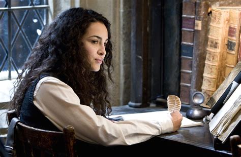 THE WITCHER Set Footage Shows Anna Shaffer As Triss Merigold GeekTyrant