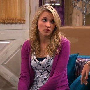 6 Hot Sexy Lily Trescot Bikini Pics