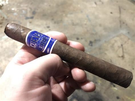 Team Cigar Review Casa Cuevas Cuevas Reserva Maduro Toro Developing