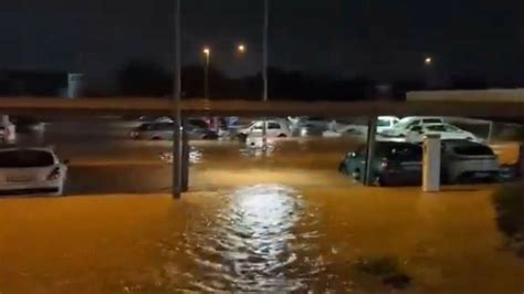 Esto Es Un Caos Dana Devasta El Aeropuerto De Valencia Hay Al Menos