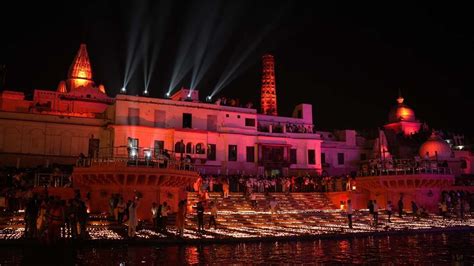 Deepotsav Ayodhya To Create World Record With 24 Lakh Diyas At 51 Ghats Up Cm Arrives At Ghat