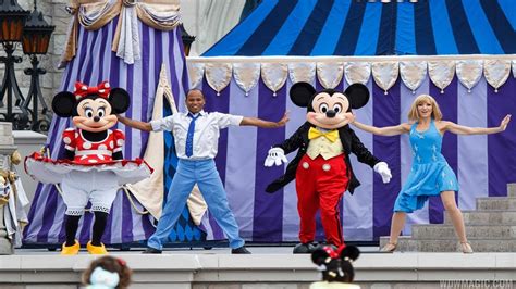 Dream Along With Mickey Part 2 Of 2 Walt Disney World Magic Kingdom November 2015 Youtube