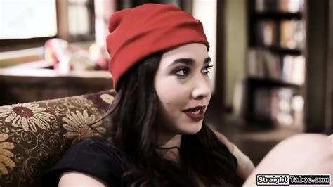 Busty Shrink Makes Latina Stepdaughter Fuck Stepdad In Some