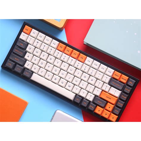 YUNZII KC84 84 Keys Hot Swappable Wired Mechanical Keyboard With PBT