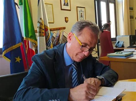 Eboli Sindaco Conte Incontra Il Governatore De Luca Ospedale E Rfi Al