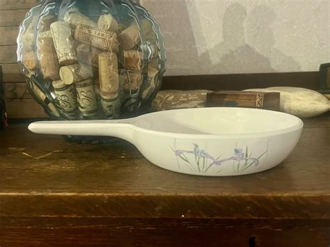 Vintage Corning Ware Shadow Iris Casserole Dish Pyrex Liter Pan Vintage