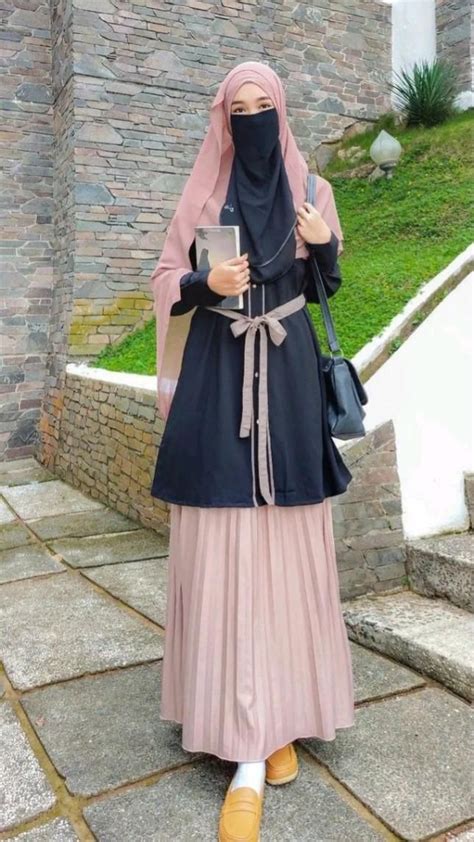 Pin By Anjum S Fashion On Muslim Dresss Abaye Muslim Fashion Outfits Modest Fashion Outfits