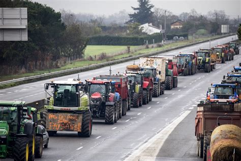 Col Re Des Agriculteurs Les Blocages En Images