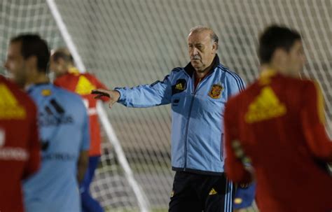 Del Bosque signs 2-year extension with Spain - Sports Illustrated