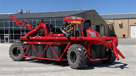 Lagoon Crawler - Nuhn Industries Ltd. | Innovative Manure Equipment