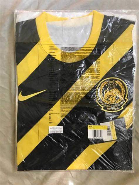Malaysia Nike Harimau Malaya Jersey Football Shirt Mens Fashion