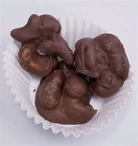 Cashew Clusters Milk Chocolate Newberry Candy