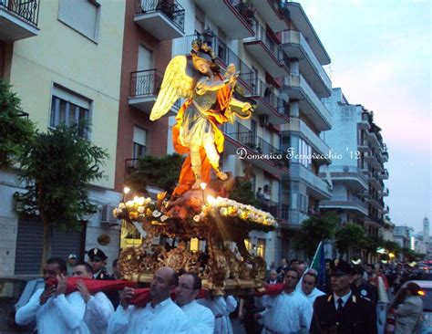 Voci E Colori Del Sud La Festa Di San Michele Arcangelo A Bitonto