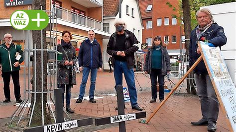 Gifhorner Aktionsb Ndnis Mit Mahnwache An Halle Anschlag Erinnert