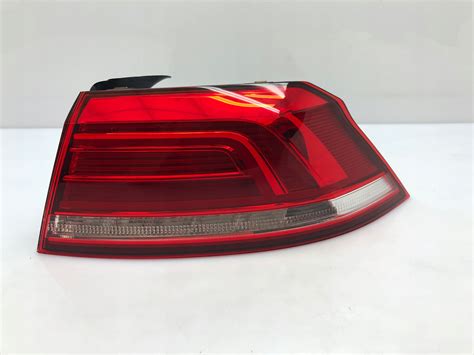 Lampa VW Passat B8 sedan tył prawa ŁADNA 3G5945096F za 380 zł z